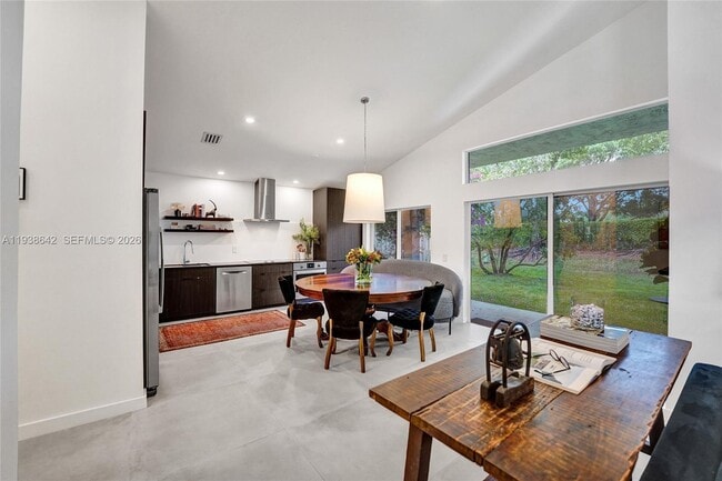 Building Photo - 648 Sand Creek Cir