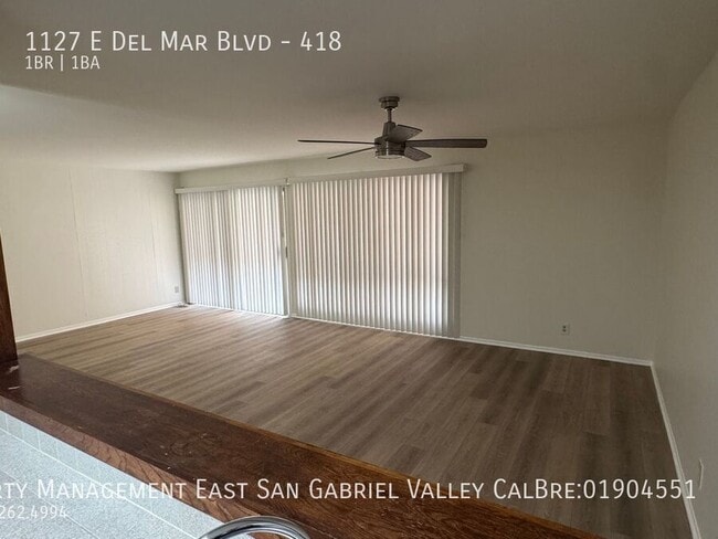 Building Photo - 1127 E Del Mar Blvd