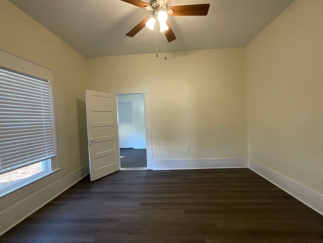 Building Photo - 613 W. First Street