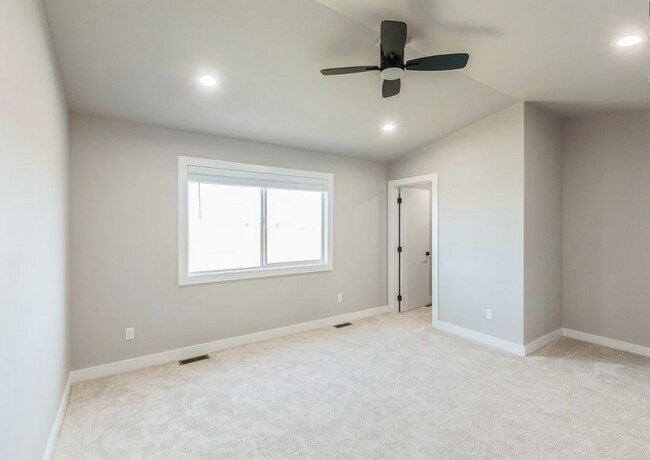 Building Photo - 14405 Springbrook Trl