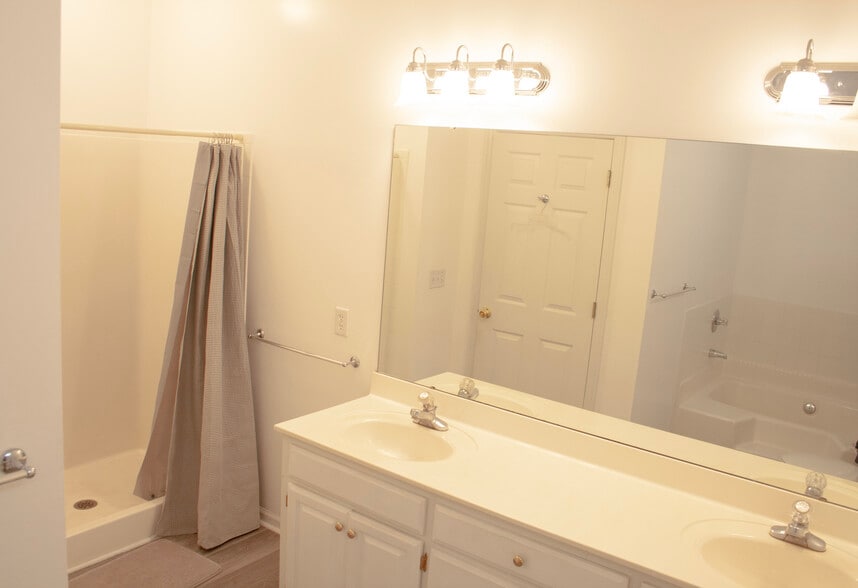 Master Bathroom - 237 Yale Rd