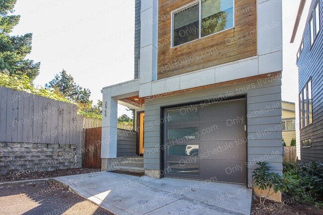 Building Photo - 2968 SE 92nd Ave