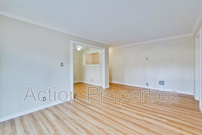 Building Photo - 453 N Rengstorff Ave