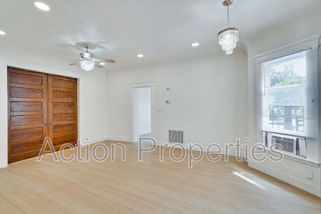 Building Photo - 241 N 12th St