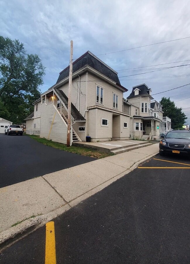 Building Photo - 235-237 Main St LLC
