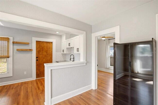 Building Photo - 4551 19th Ave S