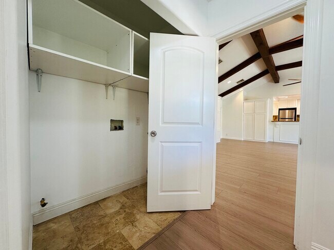 Building Photo - 5148 Otis Ave