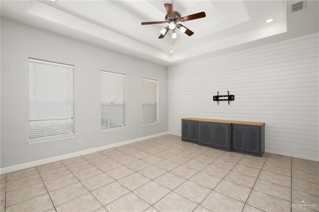 Building Photo - 15 N 24th St