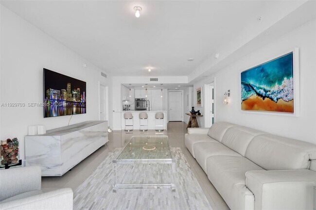 Building Photo - 2831 N Ocean Blvd