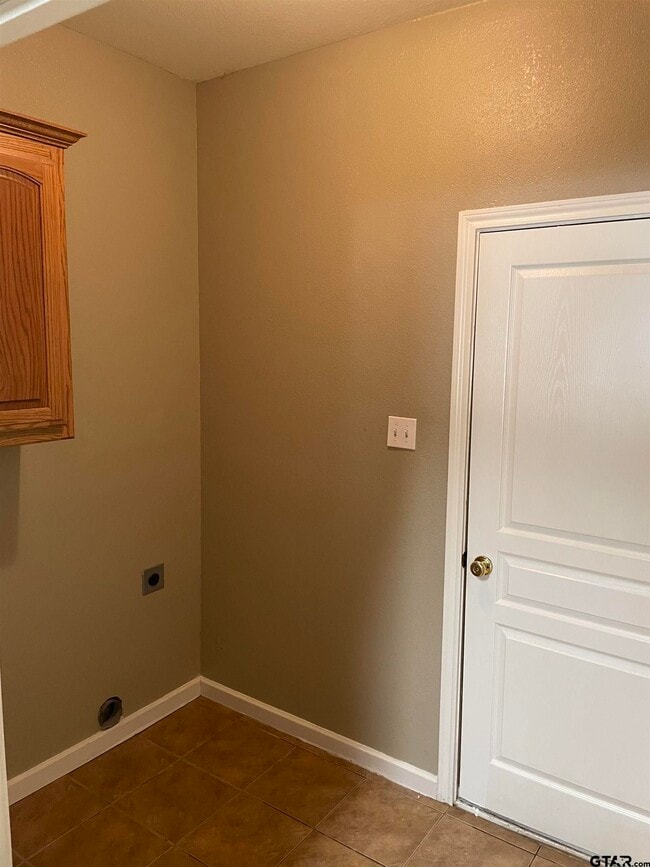 Building Photo - 13774 CR 4198