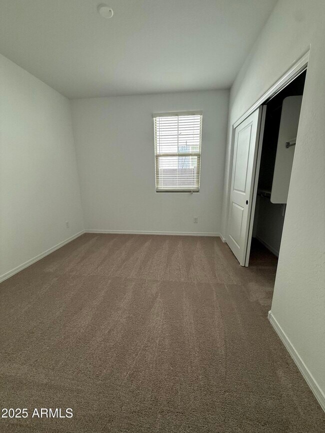 Building Photo - 10270 W Indianola Ave