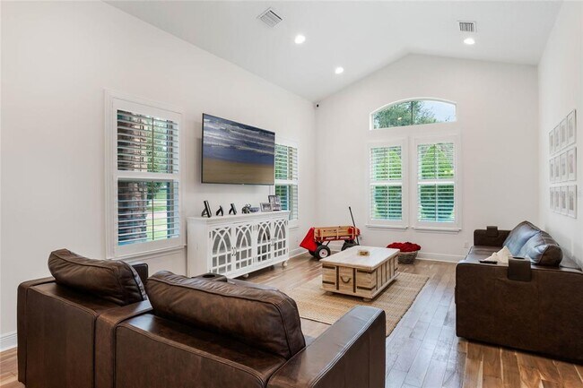 Building Photo - 6020 Marleon Dr