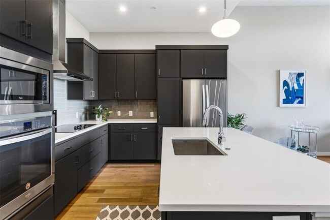 Building Photo - 5921 Hiline Rd