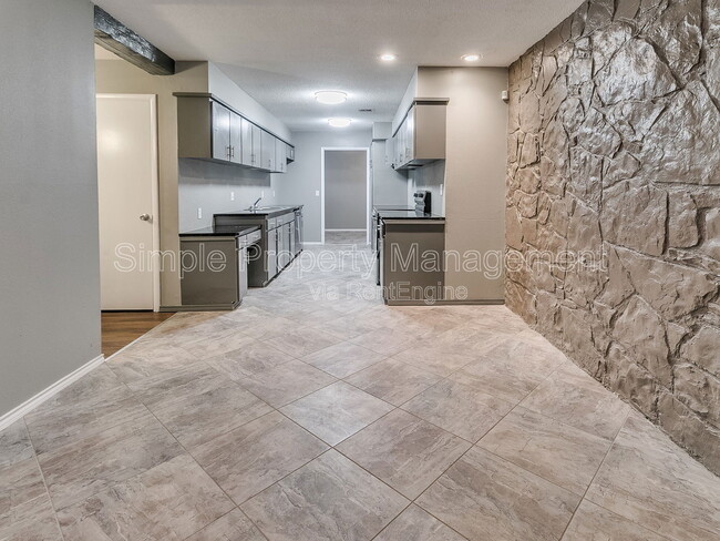 Building Photo - 3828 NW 64th St