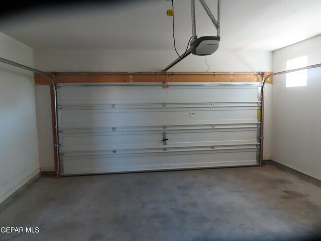 Building Photo - 1617 Etling Way