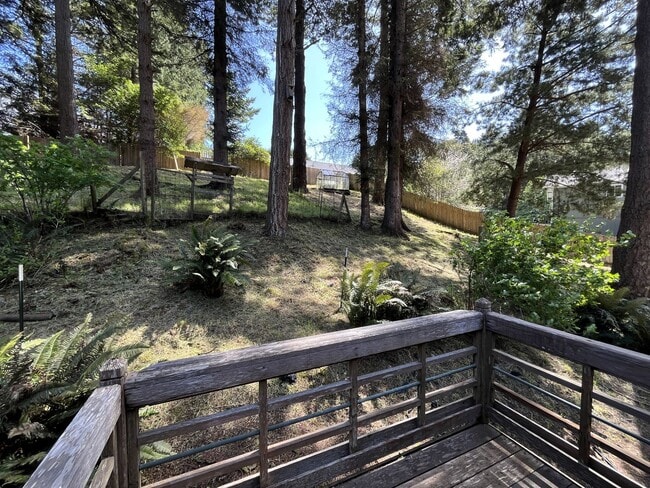 Building Photo - Custom 2-story Humboldt Hill home features 3-car garage, spacious pet-friendly yard