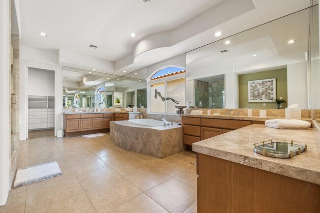 Building Photo - 48474 Vista Palomino