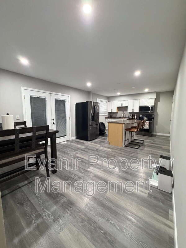Building Photo - 11884 Hamden Dr