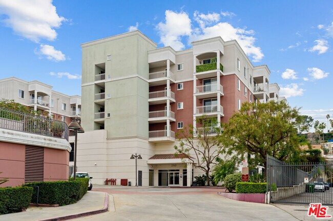 Building Photo - 3740 Santa Rosalia Dr