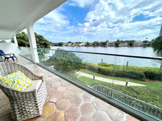 Building Photo - 19707 Turnberry Way