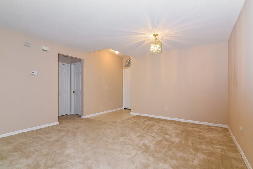 Building Photo - 12118 Feldwood Creek Ln