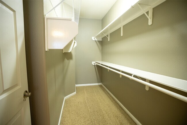 Building Photo - 13165 Snow Ln