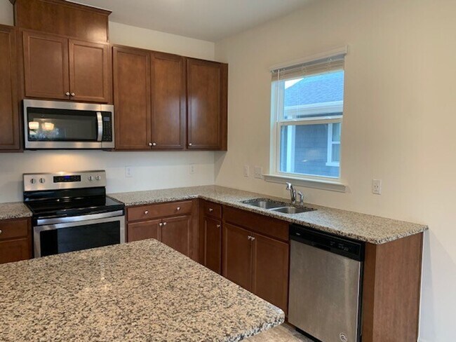 Building Photo - 1149 Noor Ln