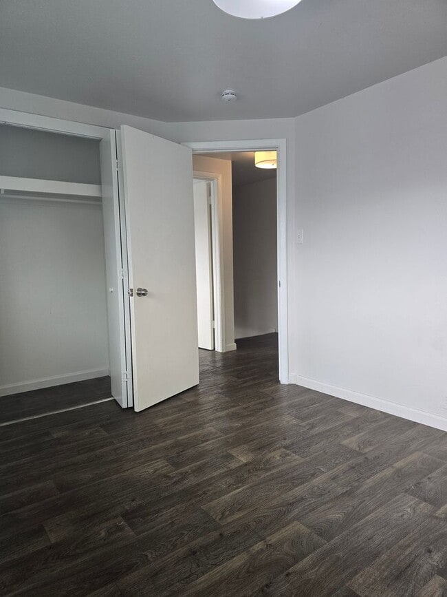 Building Photo - 2 Bedroom Unit Available in Westminster!