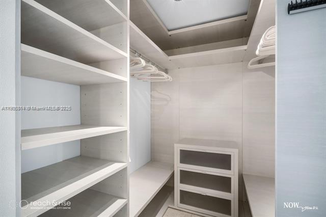 Building Photo - 88 SW 7th St