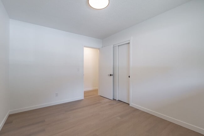 Building Photo - Crowne Pointe Apartment Homes