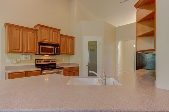 Building Photo - Yavapai Hills with 3 Car Garage