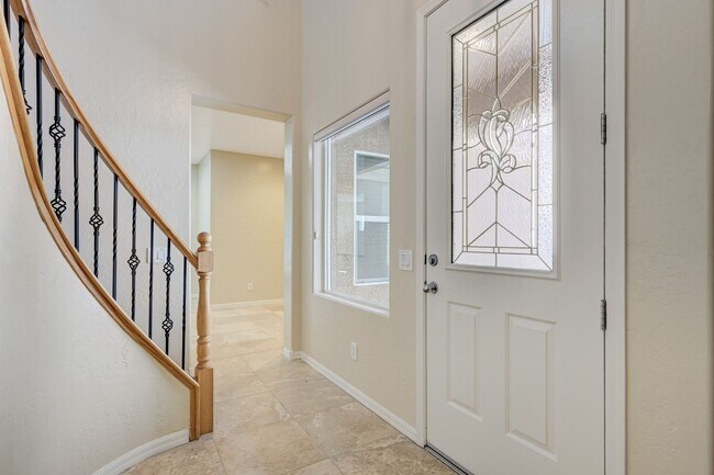 Building Photo - 4 Bedroom Home in Silverstone Ranch / No Rear Neighbors!