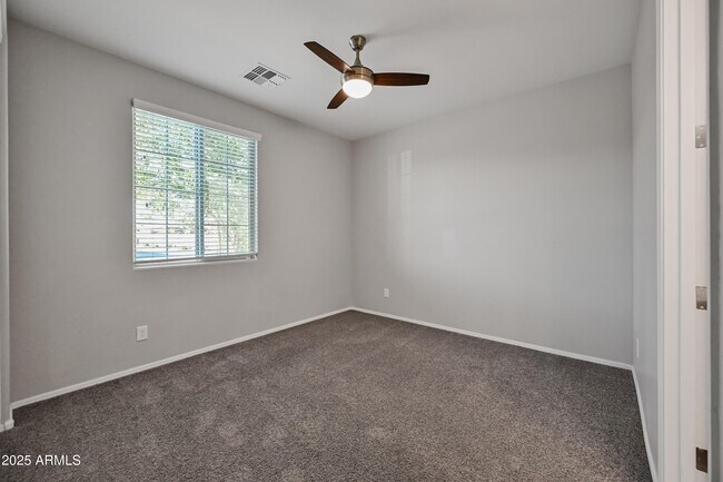 Building Photo - 16075 W Laurel Ln
