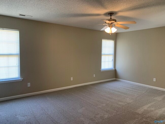 Building Photo - 104 Dartford Dr