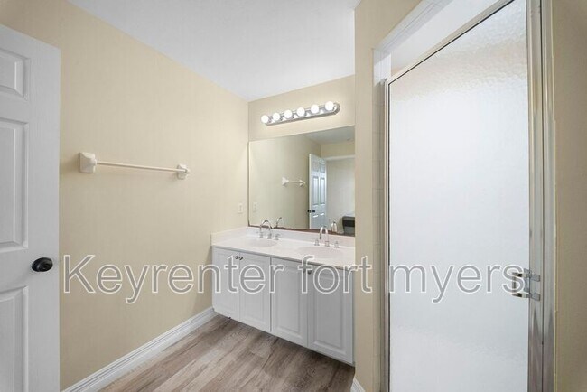 Building Photo - 3940 Pomodoro Cir