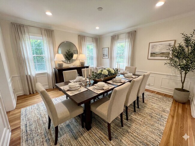 Building Photo - 9750 Newman St