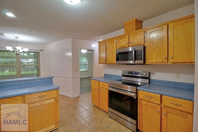 Building Photo - 88 Arbor Ridge Way