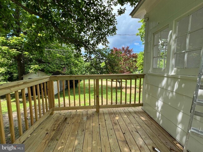 Building Photo - 7308 Highbridge Rd