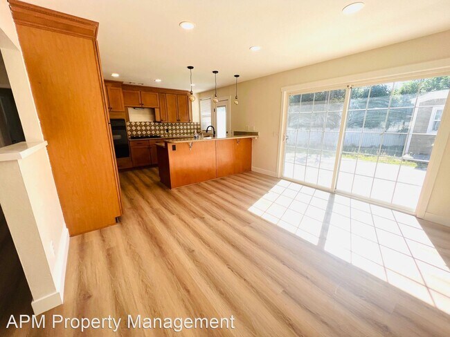 Building Photo - 3 br, 2 bath House - 15128 Tacuba Dr.