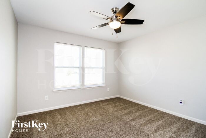 Building Photo - 455 Shady Grove Ct