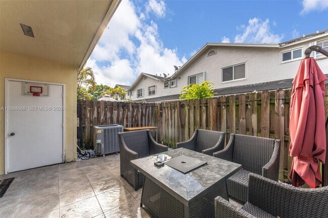 Building Photo - 11876 SW 98th Terrace