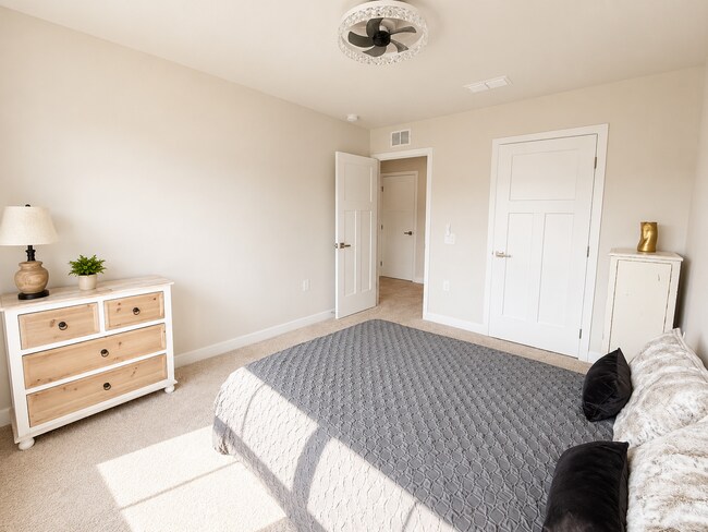 Building Photo - 1264 Balsa Tree Dr