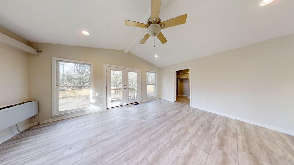 Building Photo - Cute one level home inside the Loop