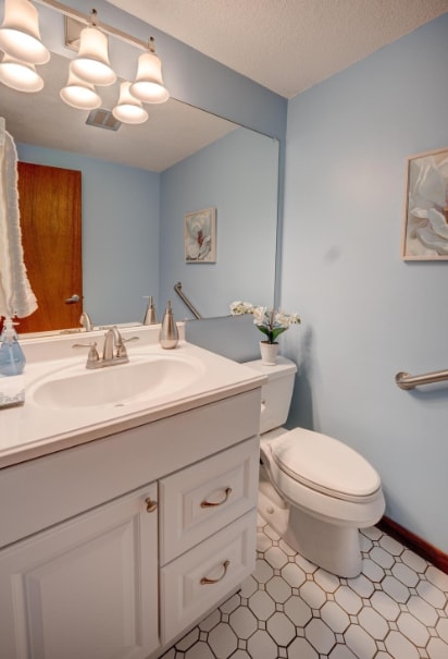 Building Photo - 546 Great Elm Way