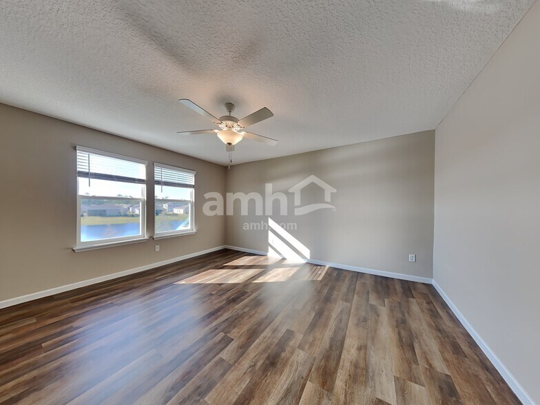 Building Photo - 173 Edge Park Trl