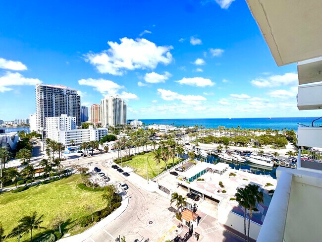 Building Photo - 1 Las Olas Cir