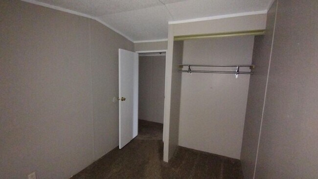 Building Photo - 3 Bedroom with 2 Baths on Large Fenced Lot