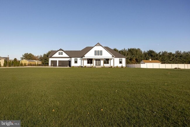 Building Photo - 5692 King Stuart Dr