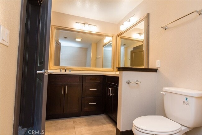 Building Photo - 24585 Town Center Dr