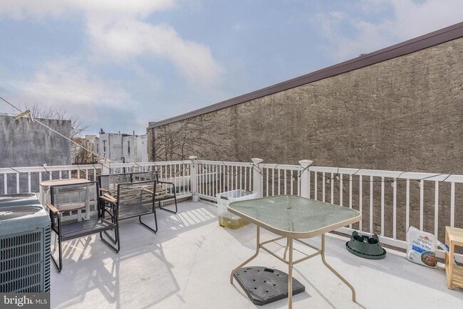 Building Photo - 1400 S 15th St